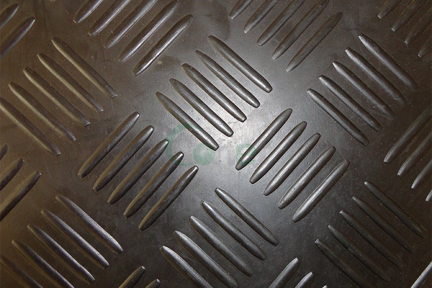 Checker rubbed mat