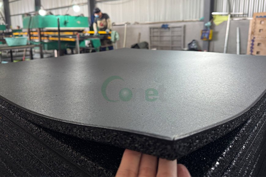 Gym rubber tile