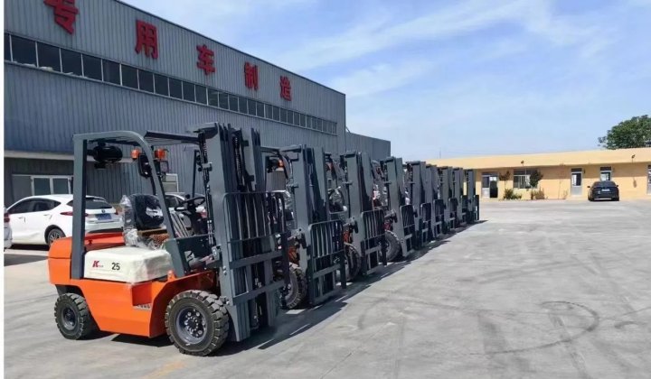 HELI_K25_container_mast_02