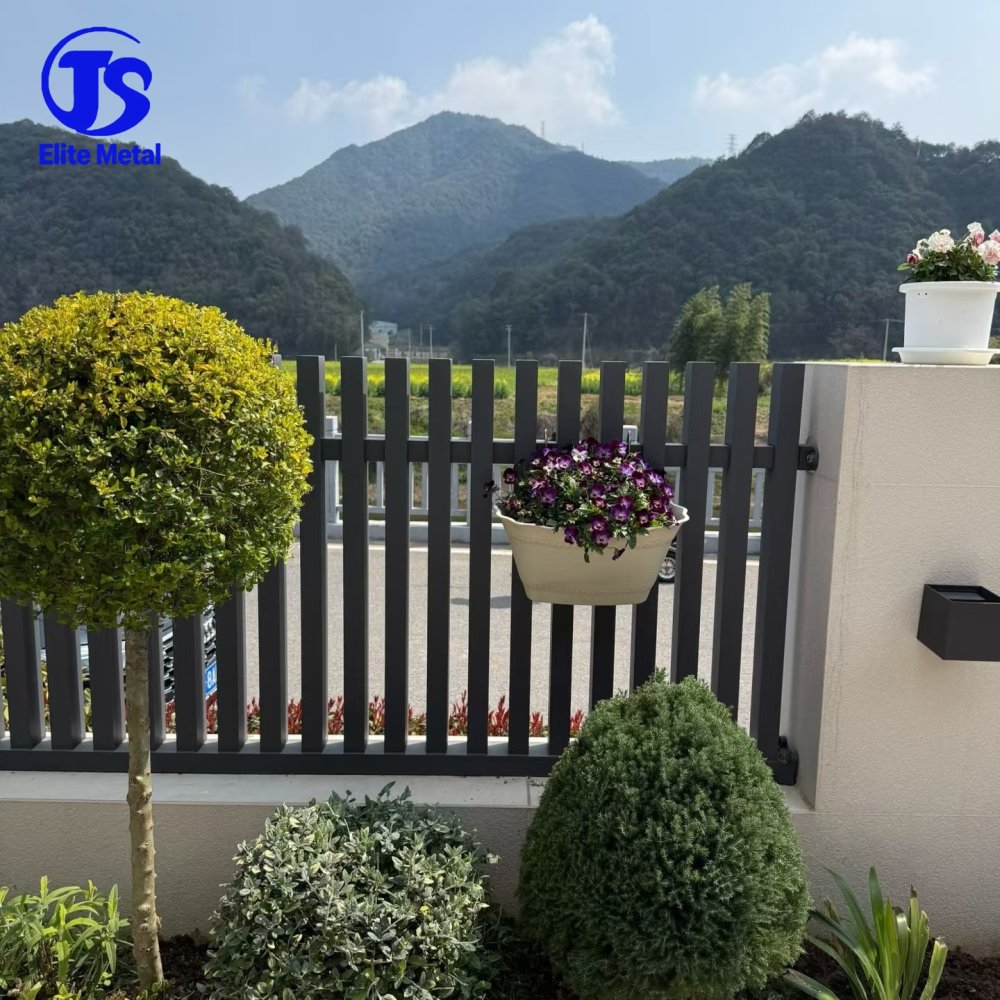 Elite Vertical Slat Fence