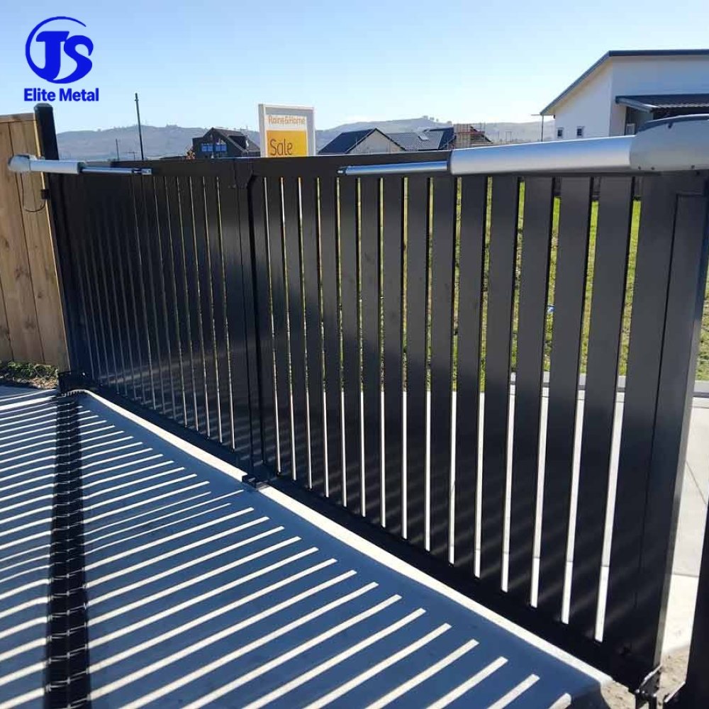 Elite Vertical Slat Gate