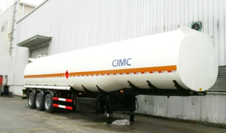 Citerne à carburant à 3 essieux, 40 000 litres, 9 compartiments
